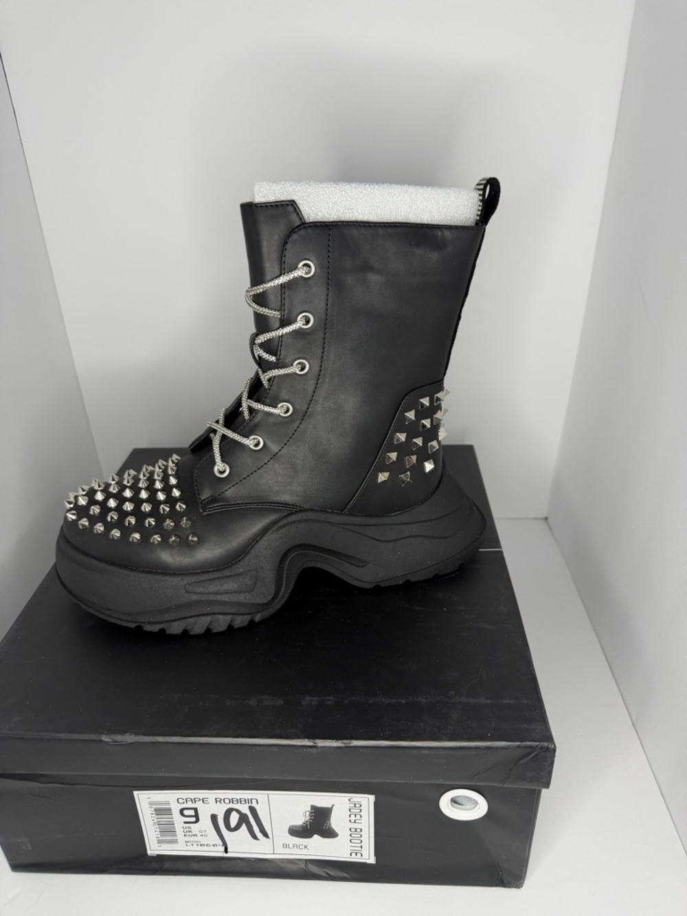 Cape Robbin Jacey Studded Platform Combat Boots Black Size 9 Goth Punk Chunky